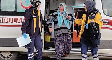 Banyodan çıkan fare elini ısırdı