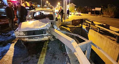 Bariyer otomobile ok gibi saplandı, yaralanan sürücü hastaneye kaldırıldı