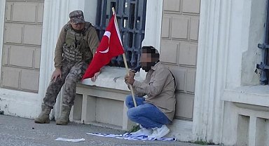 Başına tabanca dayamıştı, yaklaşık 3 saat sonra ikna oldu