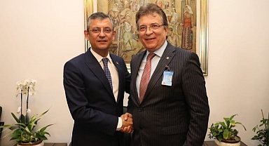 Başkan Arslan ve Heyeti Özgür Özel’i Ziyaret Etti