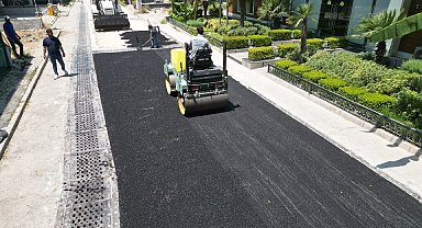 Bayraklı'da asfaltlama, kilit parke gibi çalışmalar hız kazandı