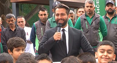 Beyoğlu İstiklal Mahalle Bahçesi açılışında onlarca fidan dikildi