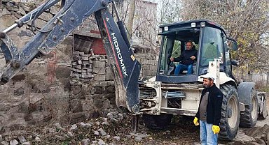 Bulanık Belediyesi 95 bin metrekare kilitli parke taşı döşedi