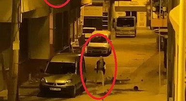 Bursa'da komşular arası gürültü kavgası sokağı karıştırdı...Saksılar havada uçuştu