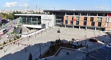 Çanakkale'de yeni kent meydanının ismi "100. Yıl Cumhuriyet Meydanı" oldu