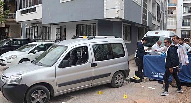 Çıkmaz sokakta sıkıştırdıkları araca kurşun yağdırdılar: 1 ölü, 2 yaralı