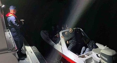Datça'da tekneleri arıza yapan 15 düzensiz göçmen kurtarıldı