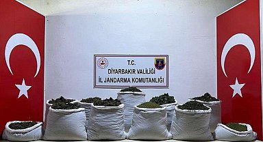 Diyarbakır'da 135 kilogram esrar ele geçirildi: 1 gözaltı