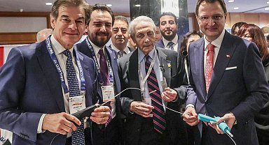 Doktor Mehmet Öz'den Türk sağlık firmasına övgü