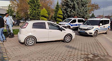 Dur ihtarına uymayan şüpheliler kovalamaca sonucu yakalandı
