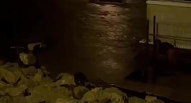 Edremit’te Tekneler Akıntıyla Açık Denize Sürüklendi