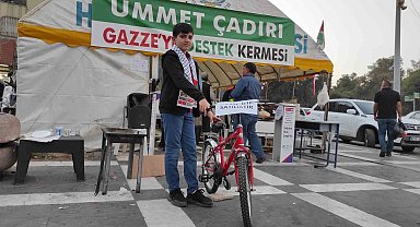 Gazzeli çocuklar için bisikletini bağışladı