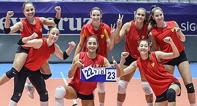 Göztepe Voleybol, BB Bodrumspor maçının son antrenmanını gerçekleştirdi