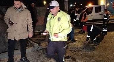 Hafif ticari araç denetim yapan polise çarptı: 1 polis memuru ağır yaralı