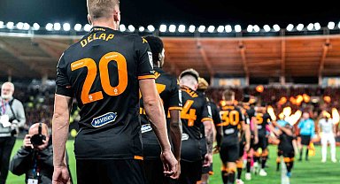 Hull City'nin forma sponsoru McVitie's oldu
