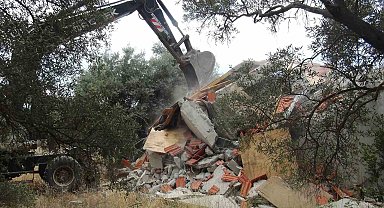 İmara aykırı binaların yıkımı başladı