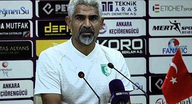 İsmet Taşdemir: "Hakem 'Hocam oyunu durdur' diyen tüm oyuncularıma sarı kart verdi"