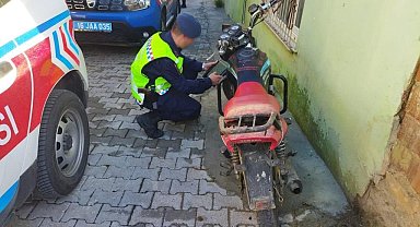 Jandarmadan tescilsiz ve çalıntı motosiklet uygulaması