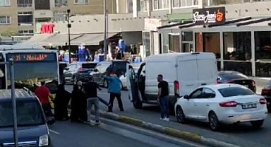 Kadın ile sürücünün tartışması sopalı kavgaya dönüştü