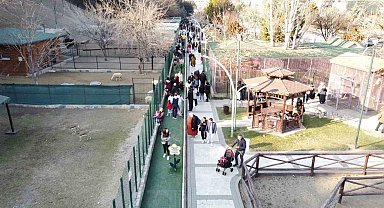 Keçiören'de öğrenciler ara tatilin keyfini çıkarıyor