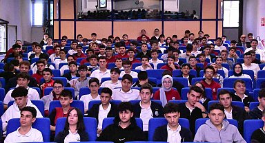 Kızılay, Denizli OSB Teknik Koleji öğrencilerine kan vermenin önemini anlattı