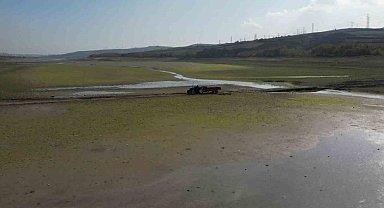 Kuruma noktasına gelen Sazlıdere Barajı'na su ilave ettiler