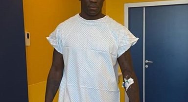 Mario Balotelli ameliyat oldu