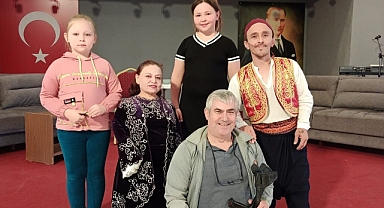 Minikler Kahkahaya Boğuldu