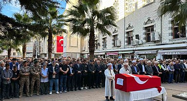 Motosiklet kazasında hayatını kaybeden polis memuru son yolculuğuna uğurlandı