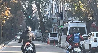 Motosiklet üzerinde dans edip trafiği tehlikeye attı cezadan kaçamadı