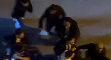 Önce eğlendiler sonra kavgaya tutuştular: O anlar kamerada