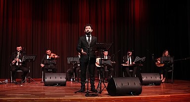 PAÜ'de Atatürk'ün sevdiği şarkılar söylendi