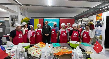 Rumenler Türk mutfağının zeytinyağlı yemeklerine hayran kaldı