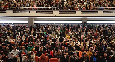 Şanlıurfa'da aile huzuru ve gençlerin sorumlulukları semineri