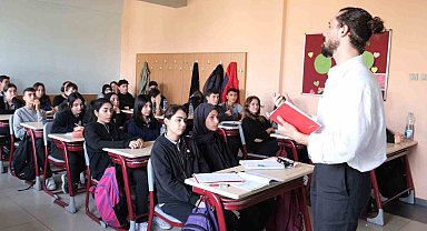 Sezai Karakoç repliklerle tanıtıldı