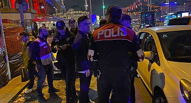 Taksim'de helikopter destekli huzur uygulaması: Denetimde pompalı tüfek ele geçirildi