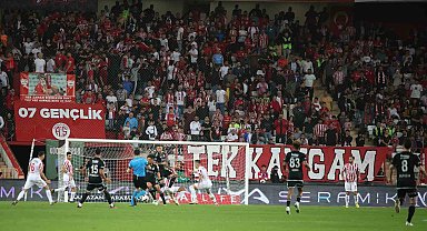 Trendyol Süper Lig: Antalyaspor: 0 - Beşiktaş: 0