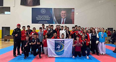 Turnuvada madalyaları topladılar