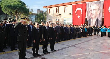 Ulu Önder Atatürk, İzmir'in ilçelerinde törenlerle anıldı