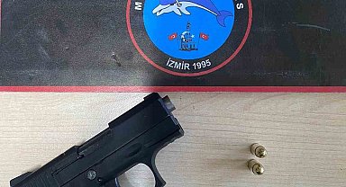 30 yıl hapis cezasıyla aranan hırsız, İzmir Yunusları'na yakalandı