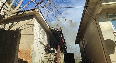 5 çocuğu ile alevler arasından çıktı