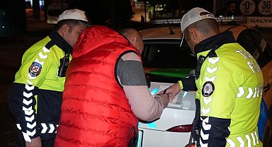 Ankara'da 3 saatlik trafik uygulamasında 4 araç trafikten men edildi