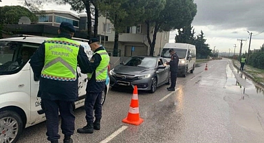 Balıkesir Jandarması Kaçak 7 kişiyi Yakaladı !