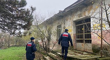 Bursa'da jandarma aranan 18 şahsı yakaladı