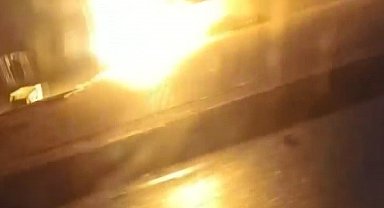 Bursa'da mobilya mağazası alev alev yandı