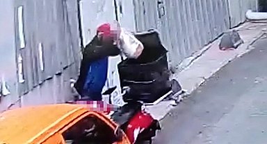 İstanbul'da akıl almaz hırsızlıklar kamerada: Motokuryelerin siparişlerini çaldılar