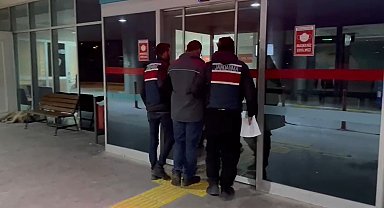 İzmir merkezli FETÖ operasyonunda 5 tutuklama