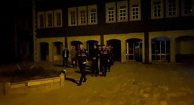 İzmir'de göçmen kaçakçılığı operasyonu: 6 tutuklama