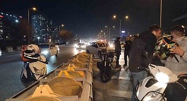Kadıköy'de otomobil motosiklete çarptı: 1 yaralı