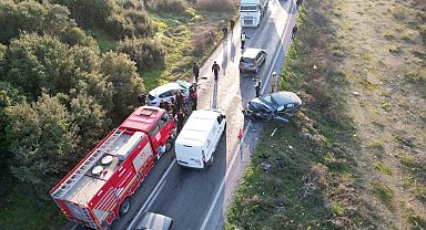 Kafa kafaya çarpıştılar, ortalık savaş alanına döndü: 2 yaralı